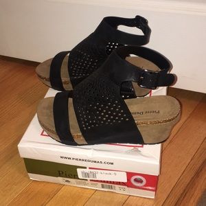 OTBT lookalike wedges. Black Pierre Dumas